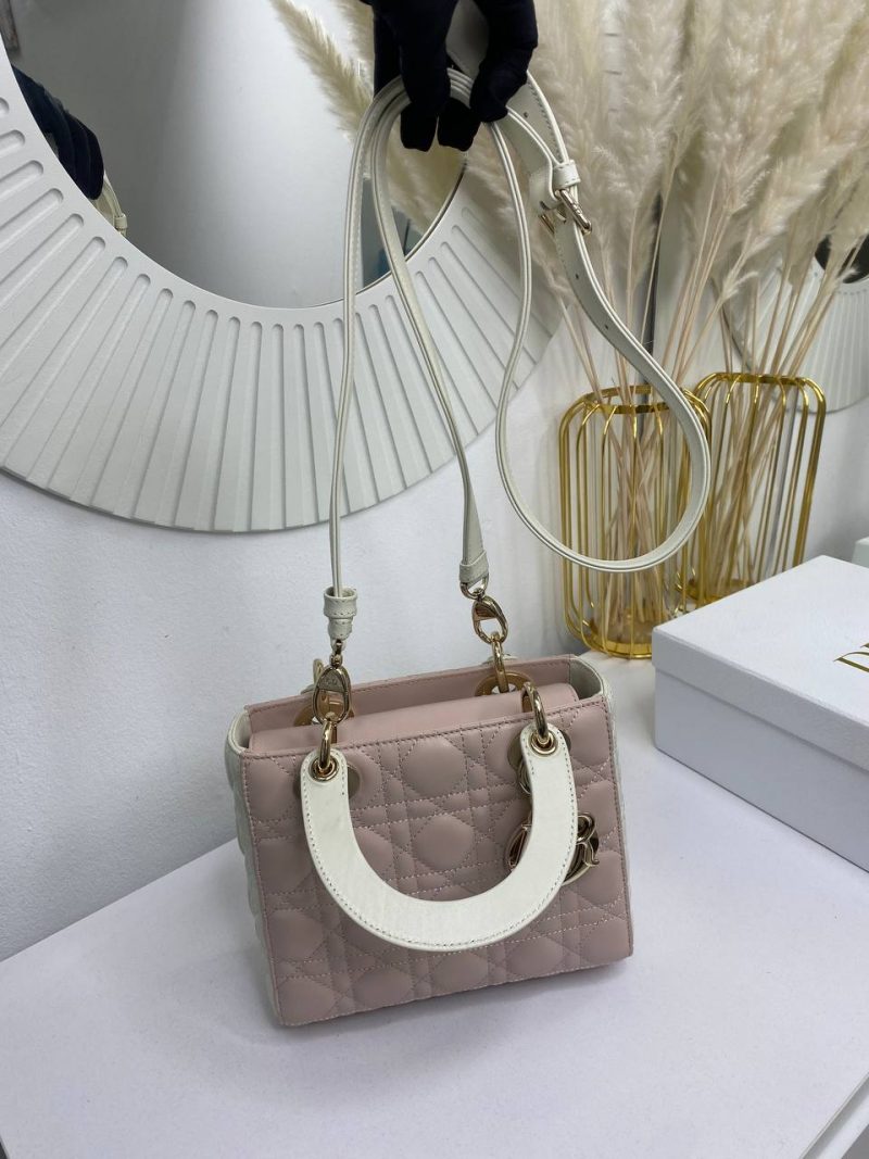 photo_5375313156659861328_y