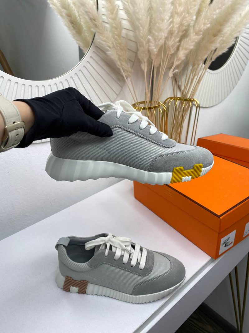 photo_5377564956473547267_y