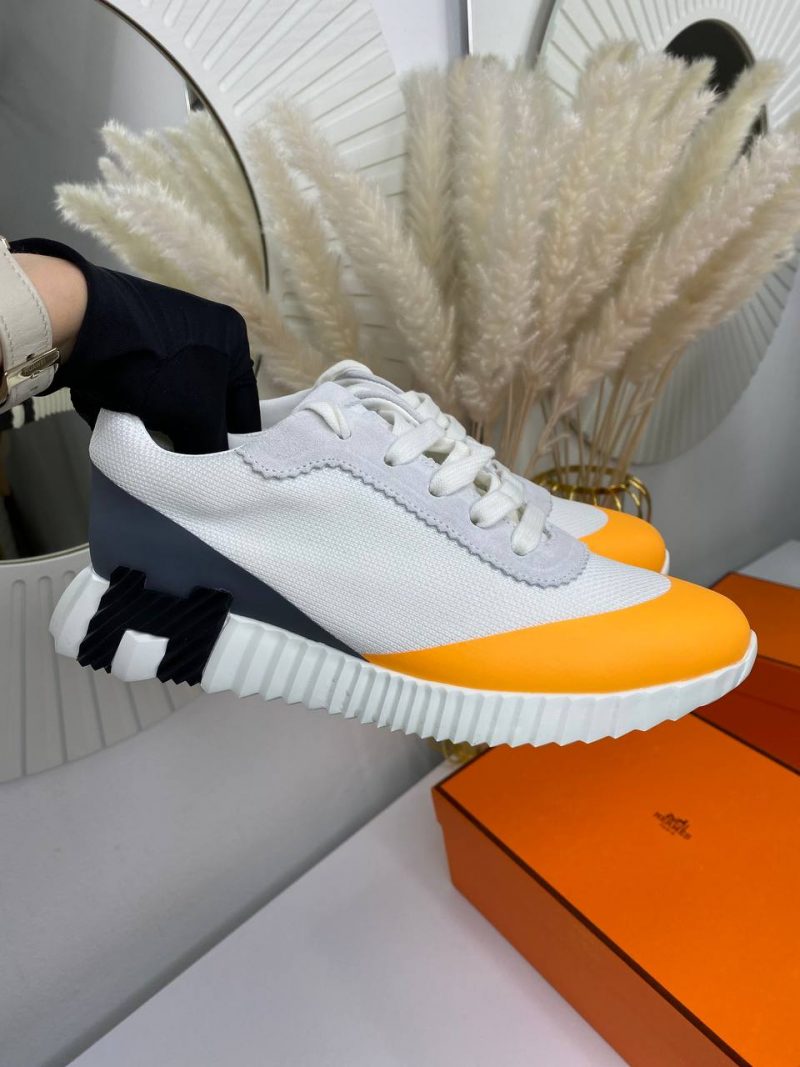 photo_5377564956473547273_y