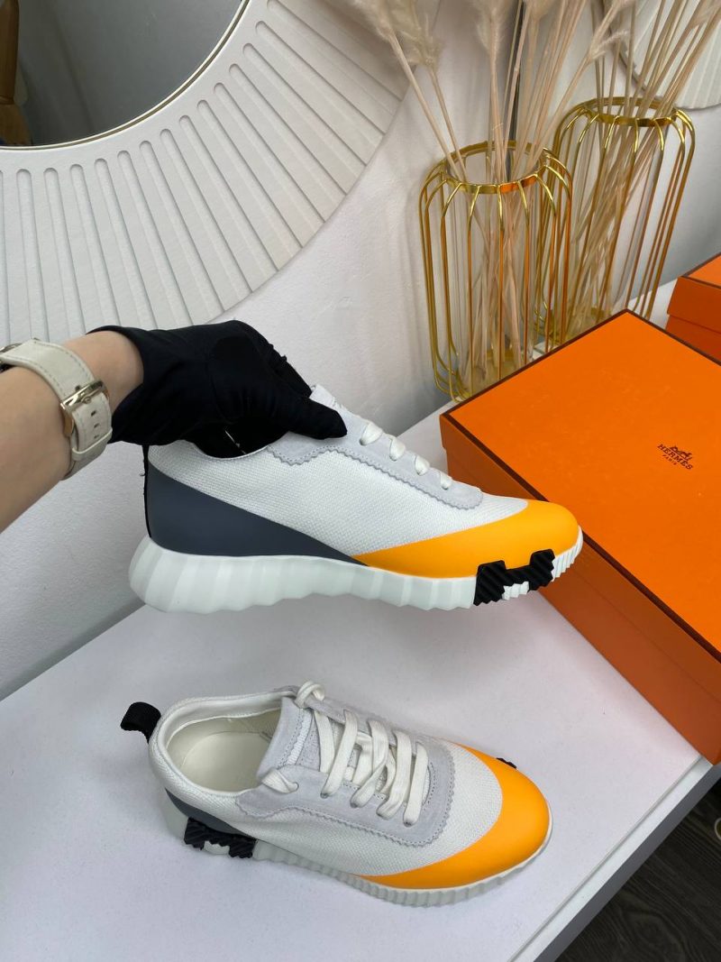 photo_5377564956473547276_y