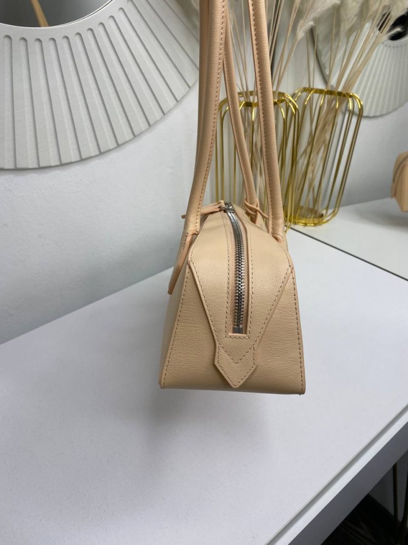 msg-1001308284831-115667