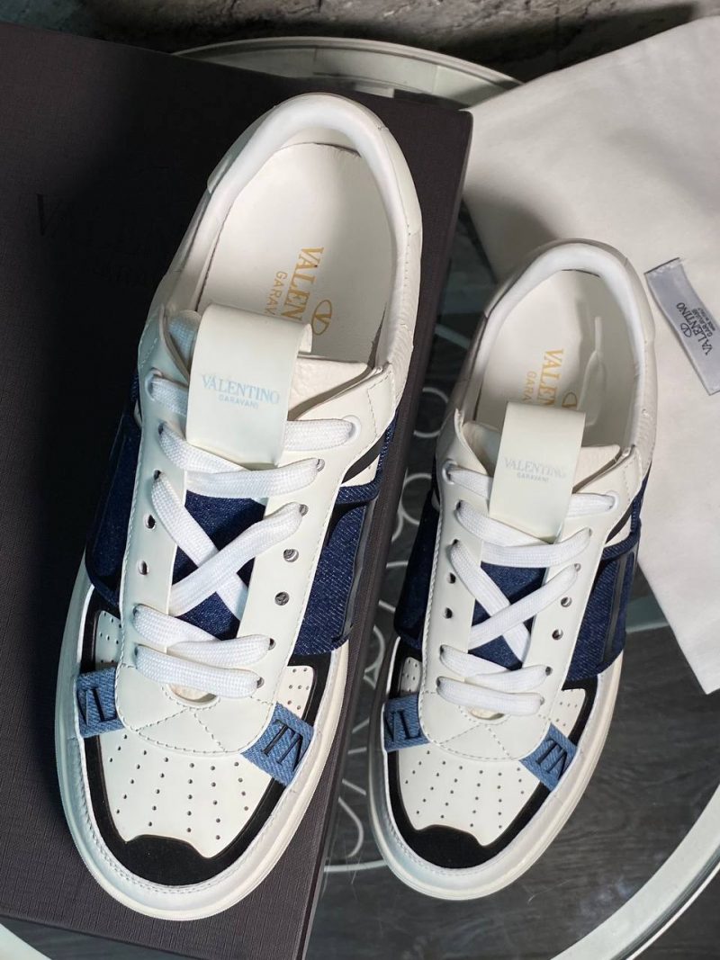 photo_5319178320648198918_y