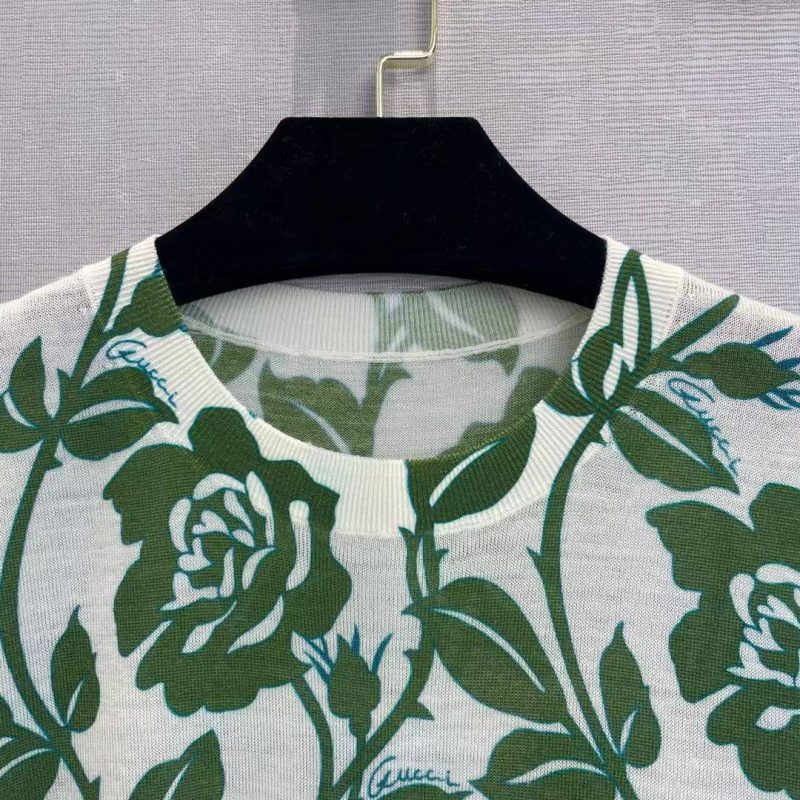 photo_5386484684424338672_y