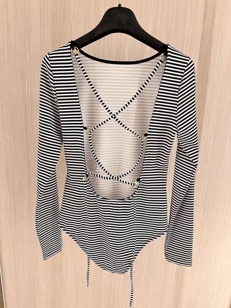 photo_5386484684424338891_y