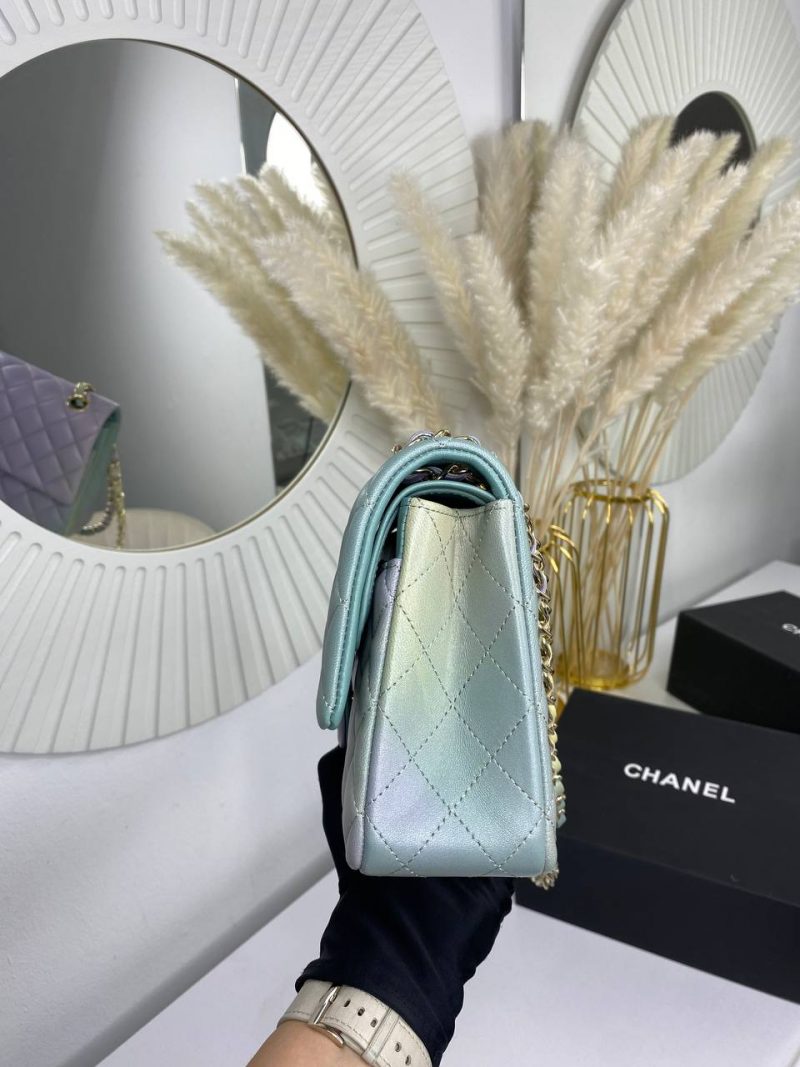 photo_5208484626744598594_y