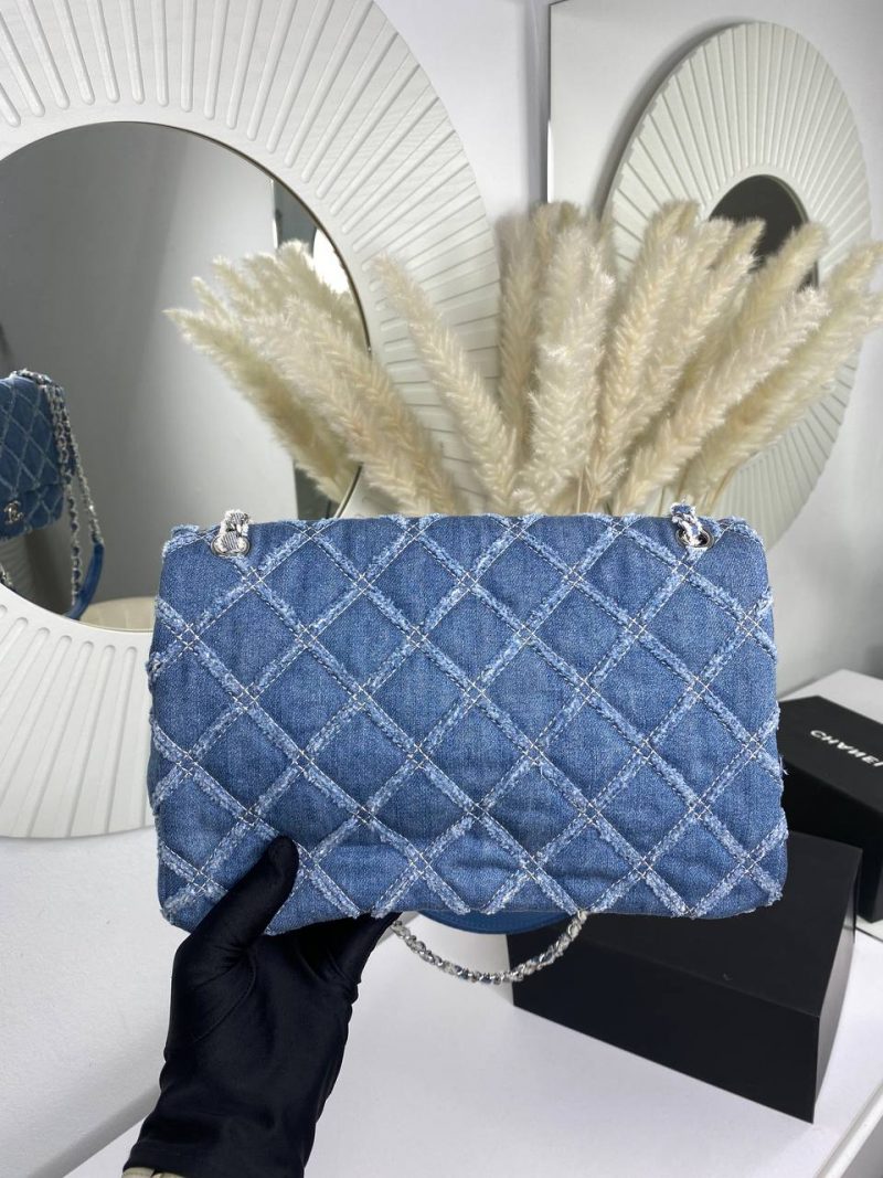 photo_5210736426558284862_y