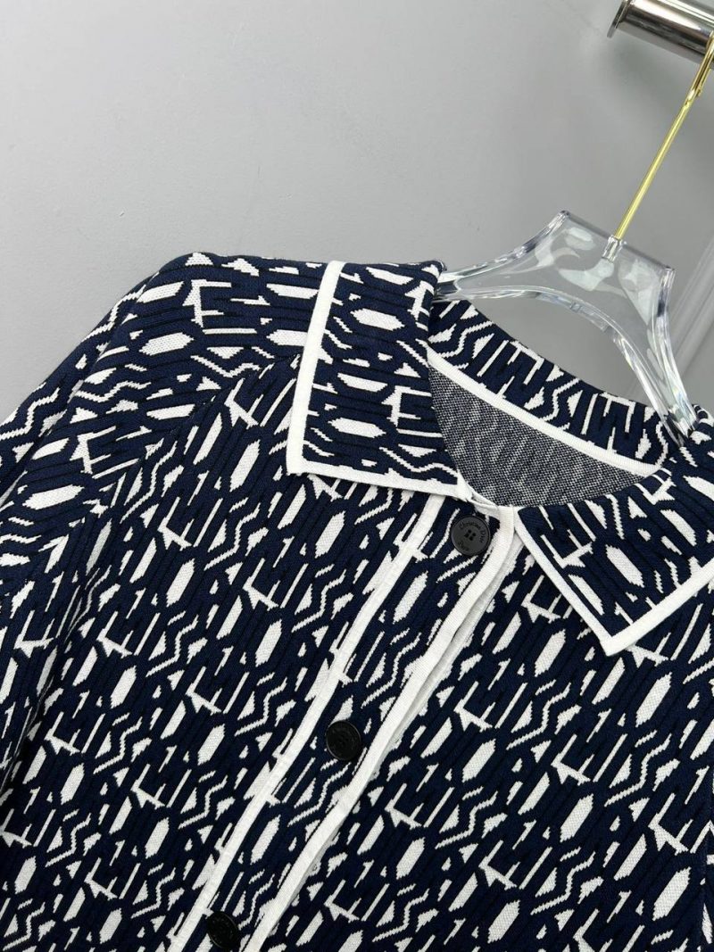 photo_5345934781491307170_y