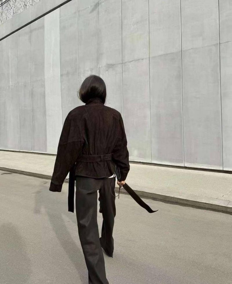 photo_5449905155064586580_y