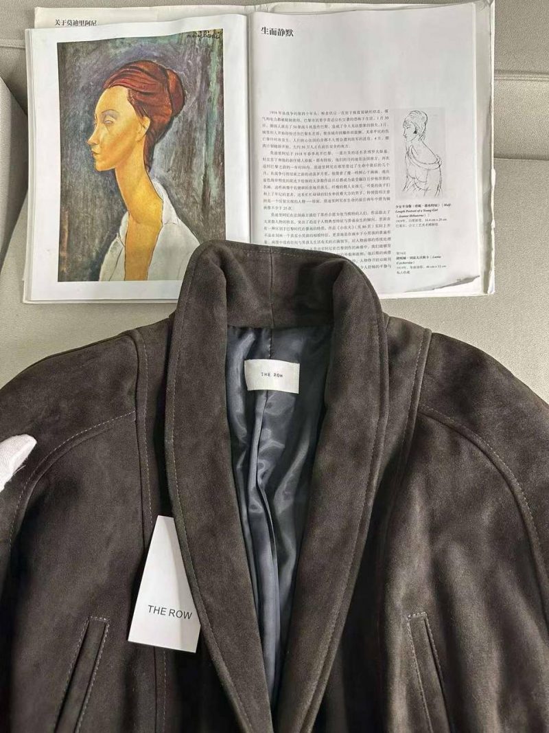 photo_5449905155064586583_y