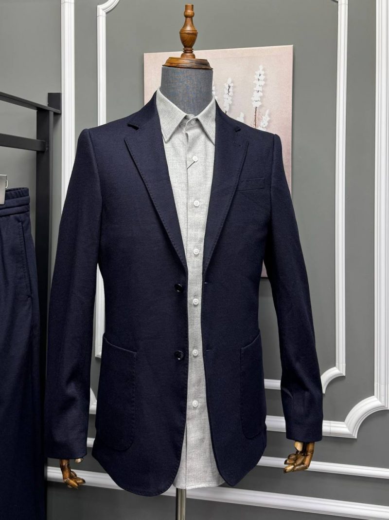 photo_3_2024-12-08_00-37-19