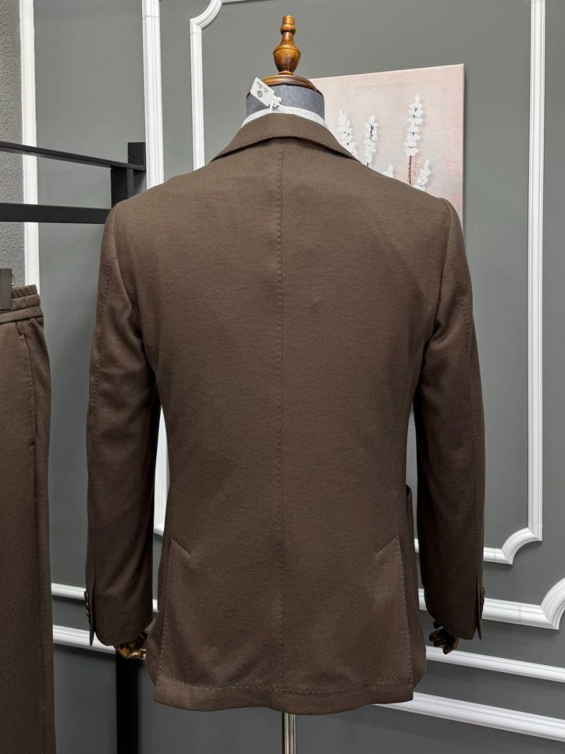 photo_4_2024-12-08_00-25-01