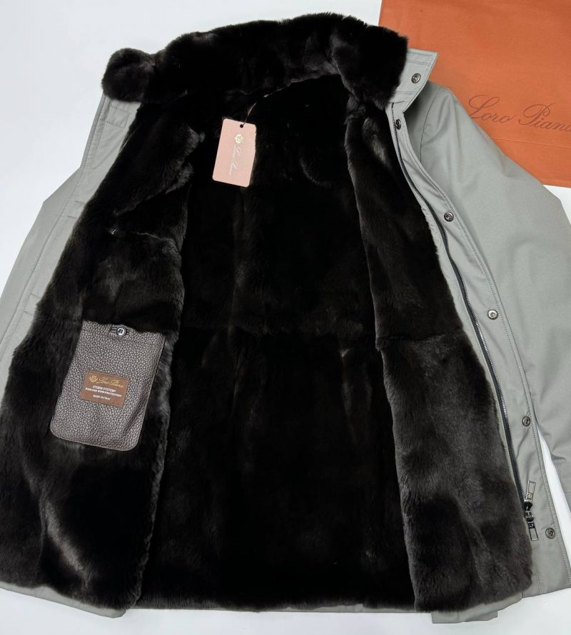 photo_4_2024-12-08_00-50-11