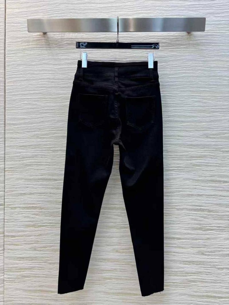 photo_5325731160841644871_y