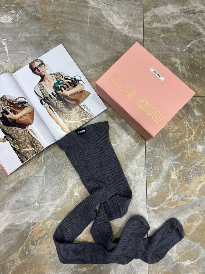 photo_5328073090544036116_y