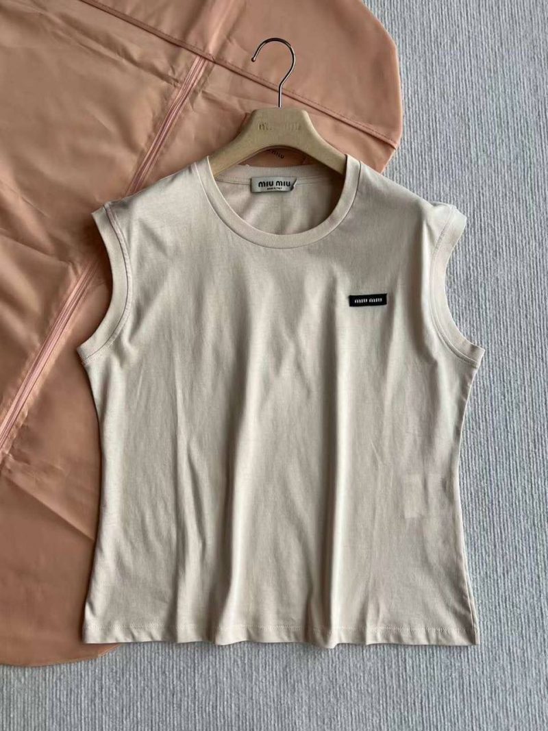 photo_5328073090544036239_y