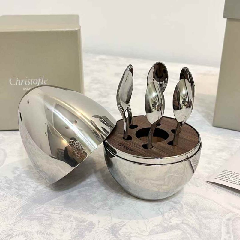 6ed79784-e9c9-4b82-937f-780b707d8be6