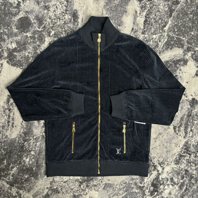 94a69198-9558-4767-a93c-06677635ddb7