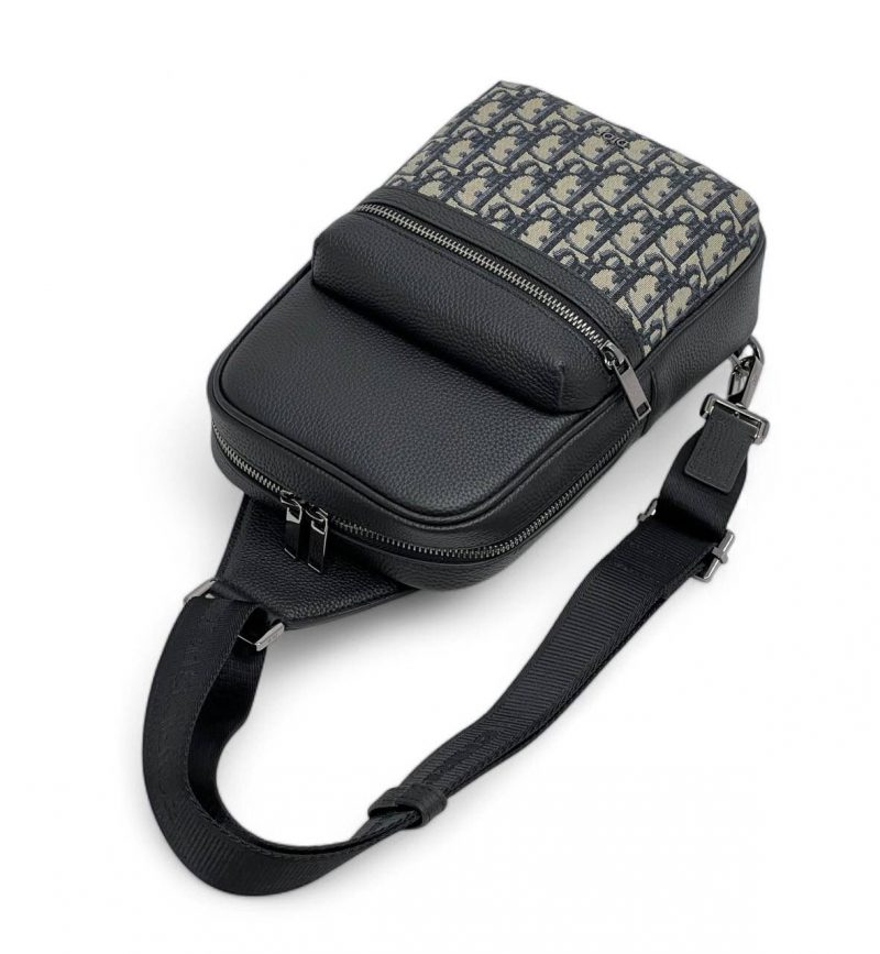 c8749765-8d8f-42b5-886c-031cba2c3609