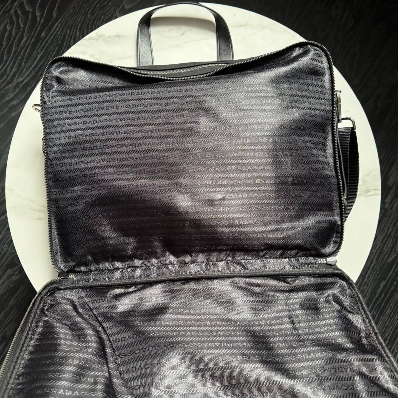 dcb35dc5-8d5b-483a-812f-87e9c1aa3258