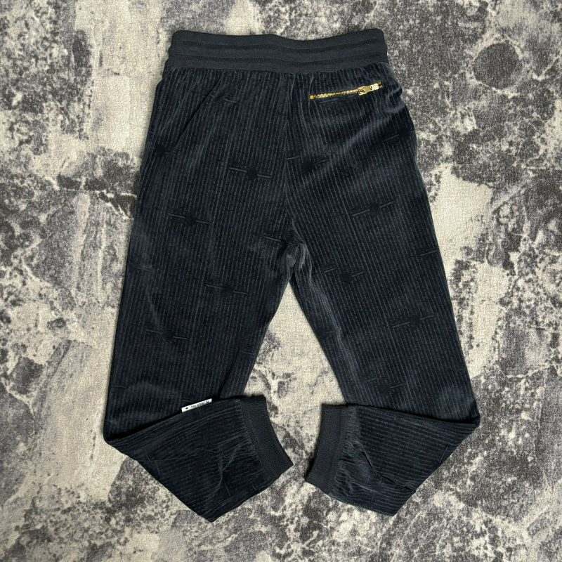 edbde328-295f-4f97-a927-dbc0f8e4792c