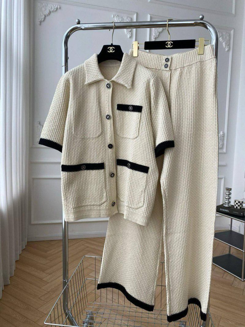 photo_5289766006648073613_y