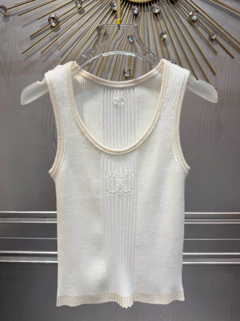 photo_5289852988325752146_y