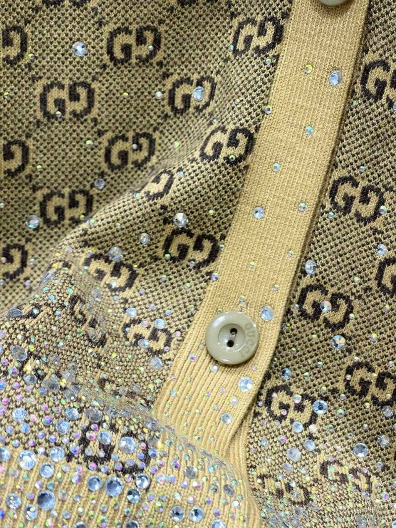 photo_5289766006648074370_y