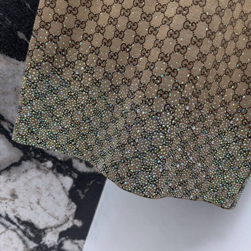 photo_5289766006648074399_y