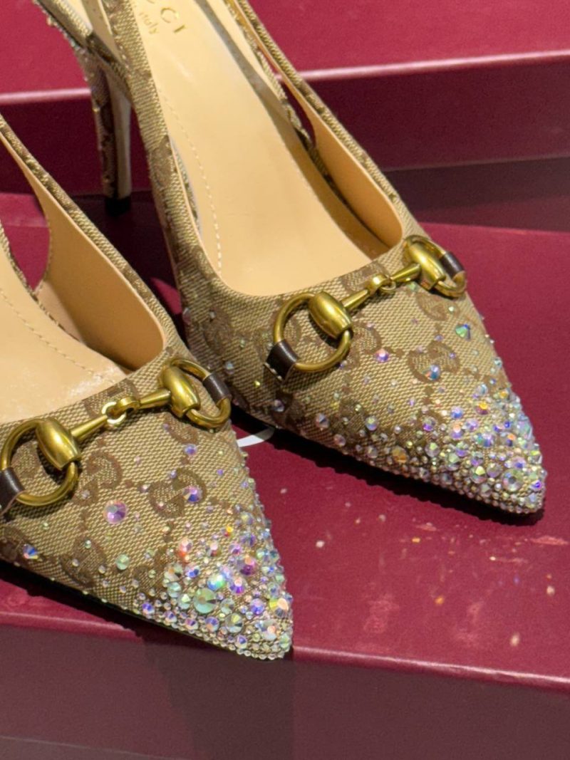 photo_5289766006648074496_y