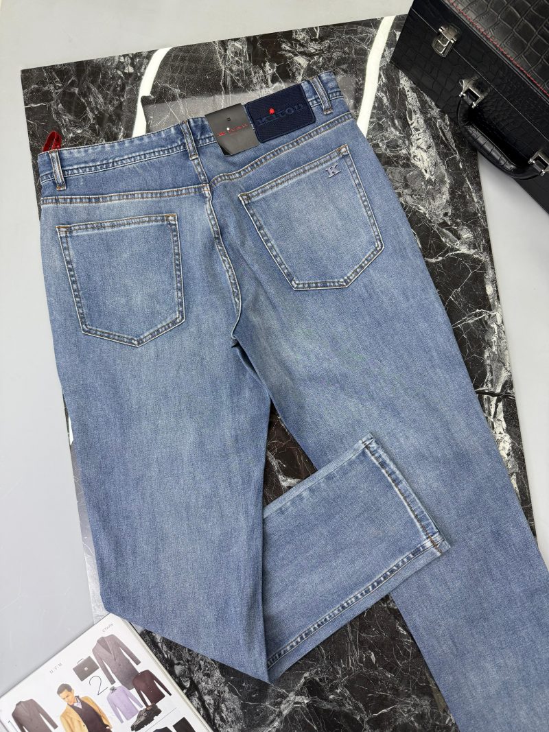 c1bbac54-2606-48dc-bdba-f89a93d4def5