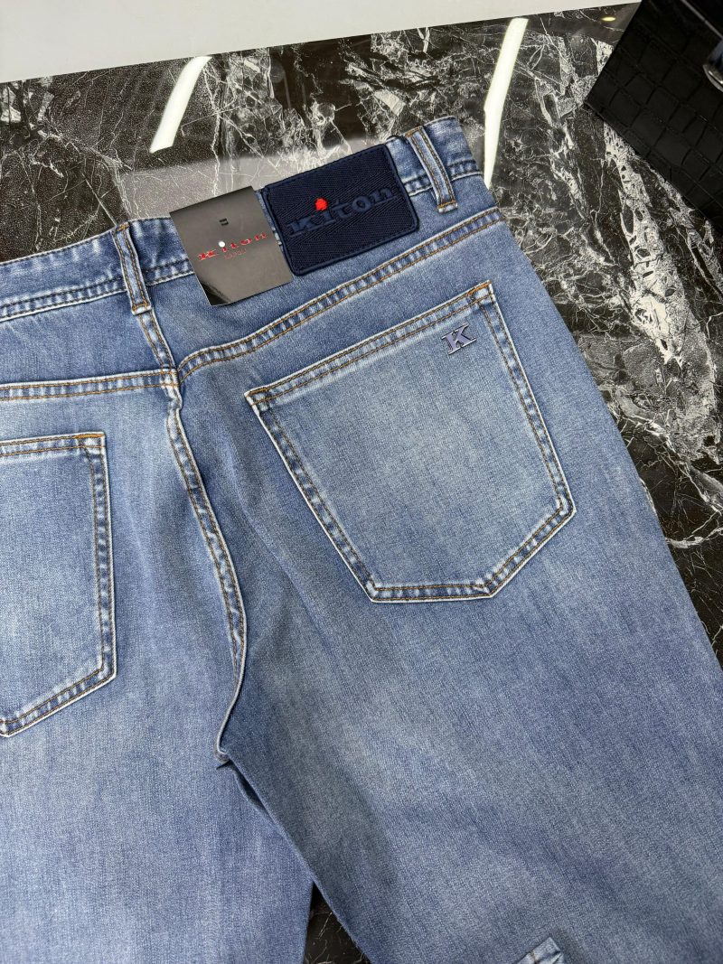 d0d1497a-21ee-46bb-b5d3-b7520e726c4b