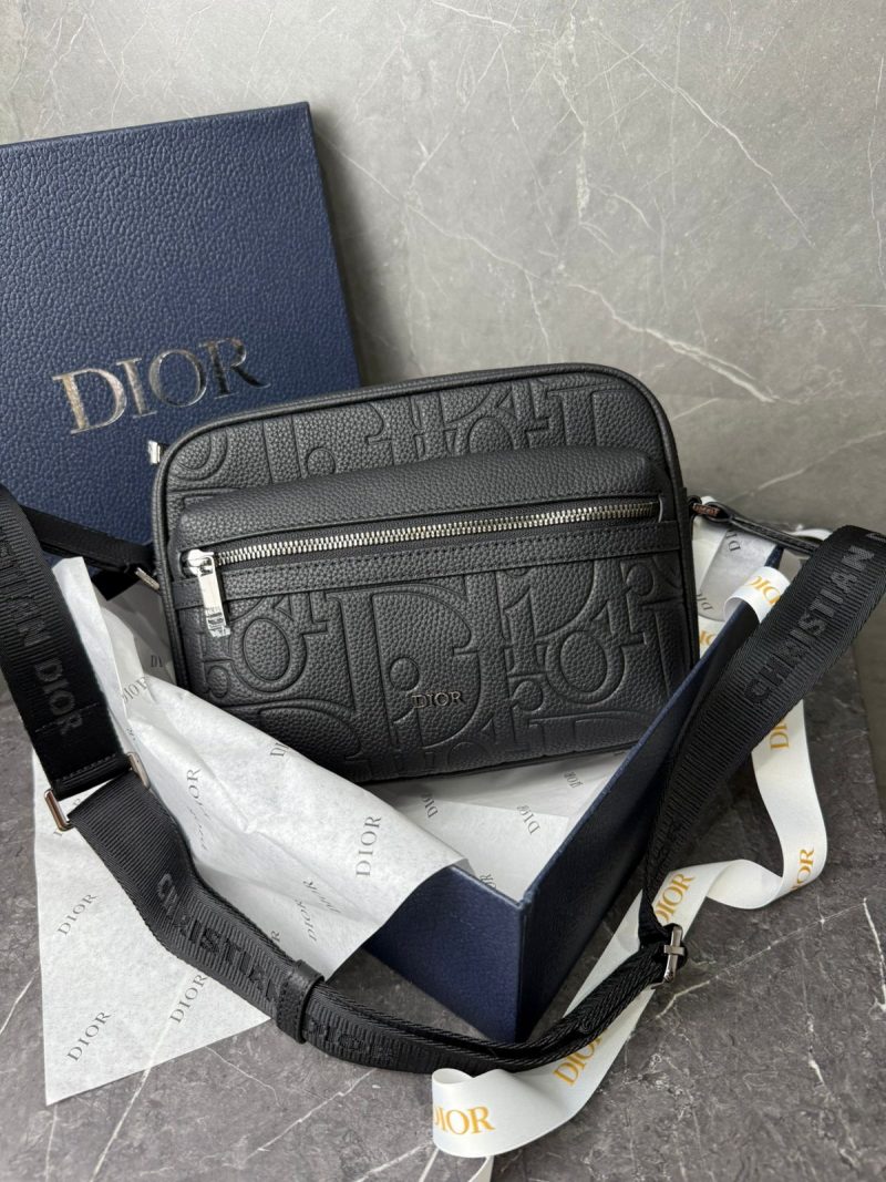 81566b27-bfd5-4832-8d45-4433a3f53453