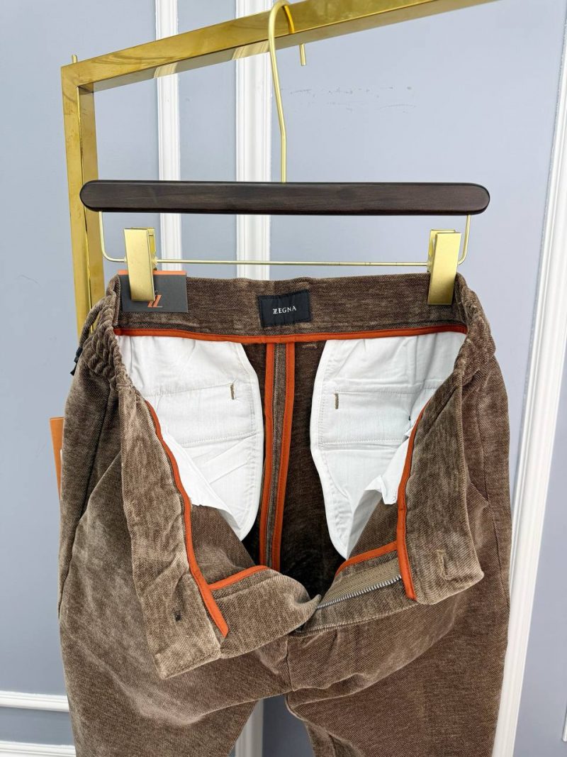 photo_5350792350848384194_y